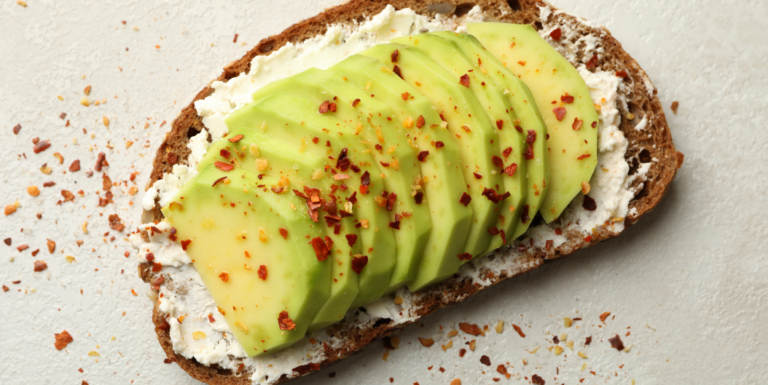 10 Aliments Faciles à Intégrer dans Votre Journée pour Perdre du Poids Rapidement